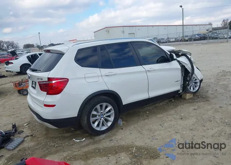 2015 BMW X3 xDrive28I z USA, uszkodzony, nr VIN 5UXWX9C54F0D58603
